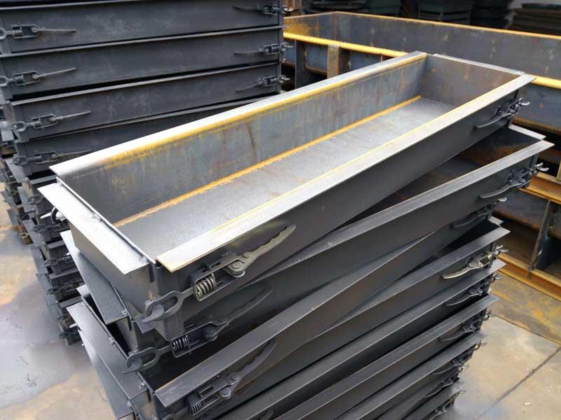 路沿石模具(jù) 路沿石模具(jù)